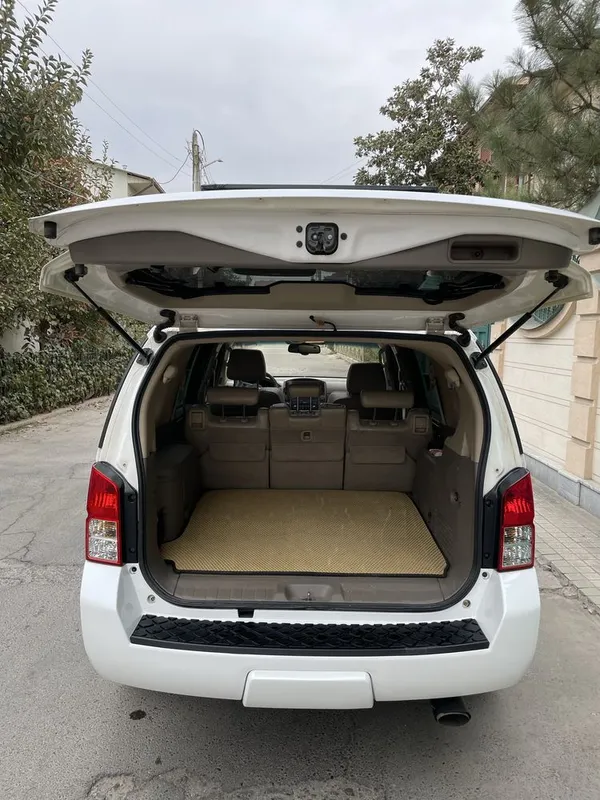 Продается Nissan Pathfinder 4 Продается Nissan Pathfinder 4