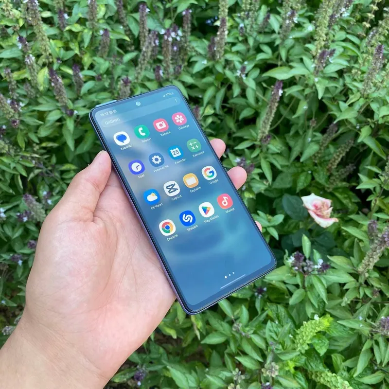 Samsung Galaxy A52 karobkalik ideal 4 Samsung Galaxy A52 karobkalik ideal 4