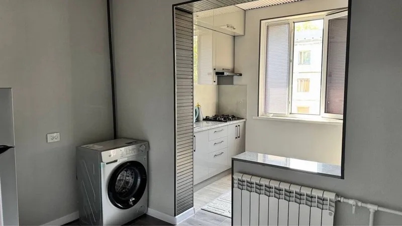 2-комн квартира, 63 м², 3/5 этаж 9