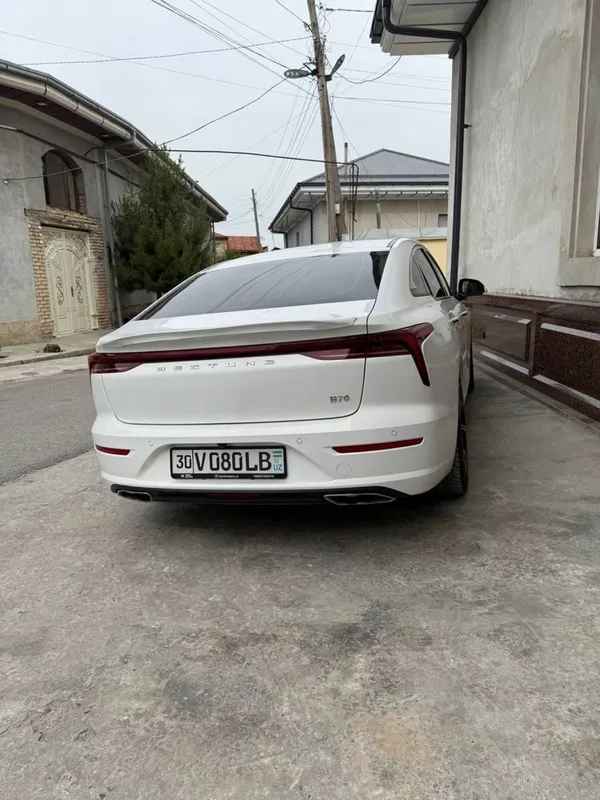 Bestune B 70 срочно сотилади! 4