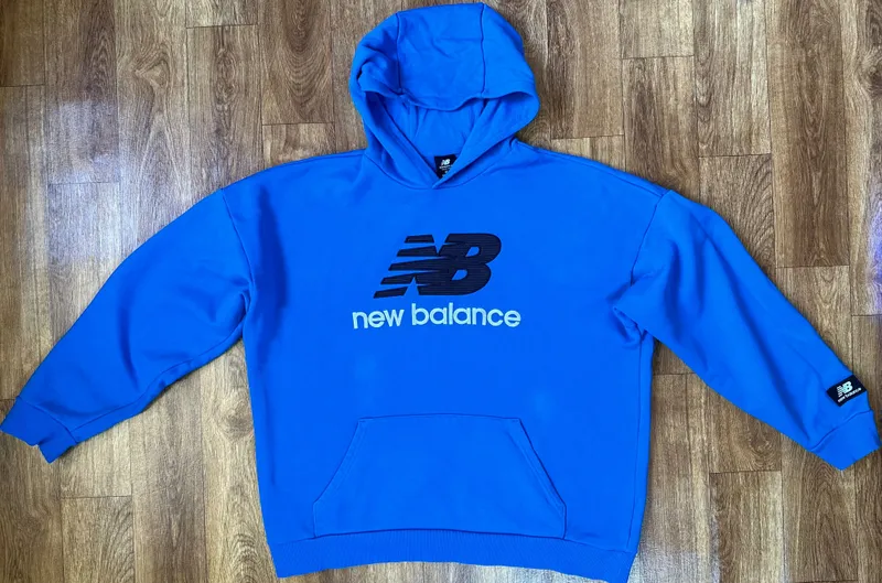 Erkaklar uchun New Balance hudi 1 Erkaklar uchun New Balance hudi 1