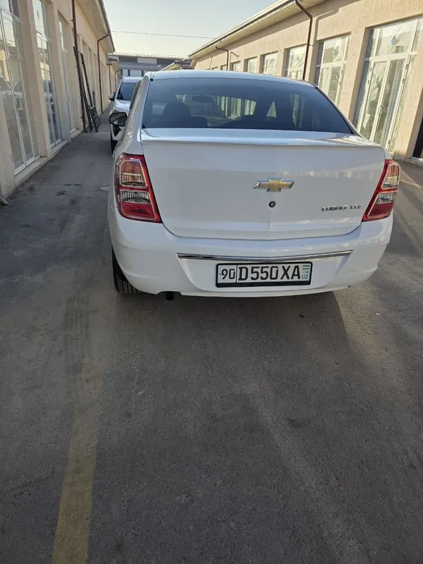 Chevrolet Cobalt sotiladi 2 Chevrolet Cobalt sotiladi 2