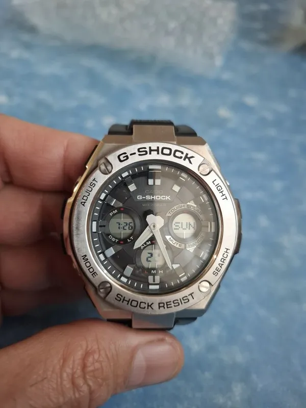 Наручные часы Casio GST- S110