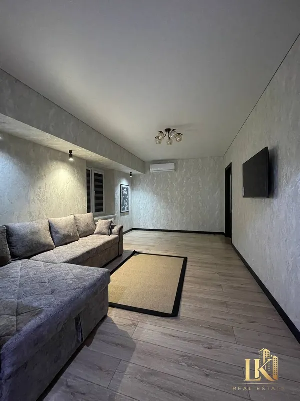 1-комнатная квартира на Ц-5 (ориентир Эрудит), 3/4 этаж, 45 м², с ремонтом — фото 1