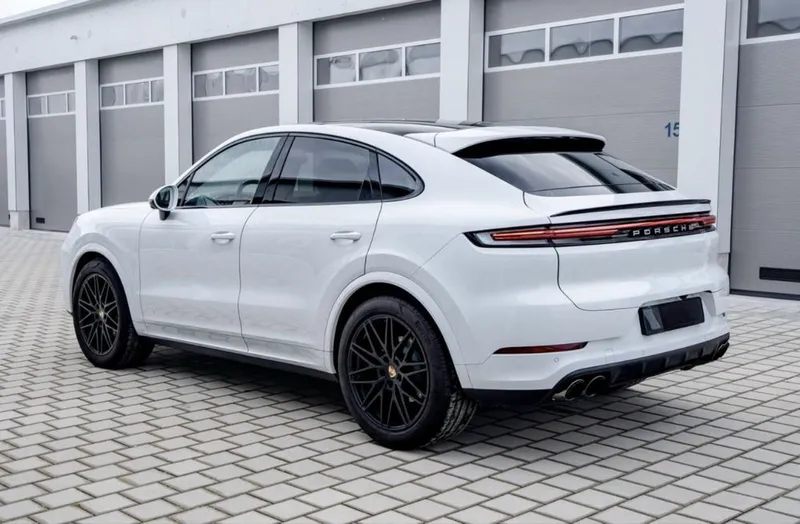 Porsche Cayenne Coupe 2026 3 Porsche Cayenne Coupe 2026 3