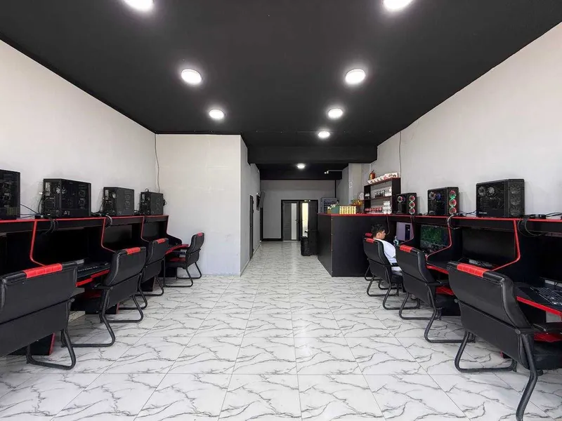 Tayyor 93m2 + 50m2 yerto’lasiga ega noturar do’kon sotiladi#a508 2 Tayyor 93m2 + 50m2 yerto’lasiga ega noturar do’kon sotiladi#a508 2