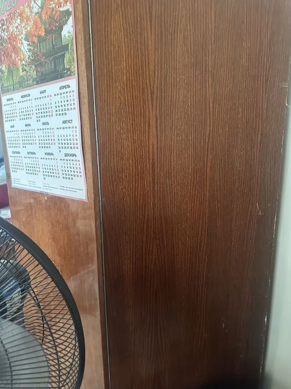 Продается шифоньер, сервант 1