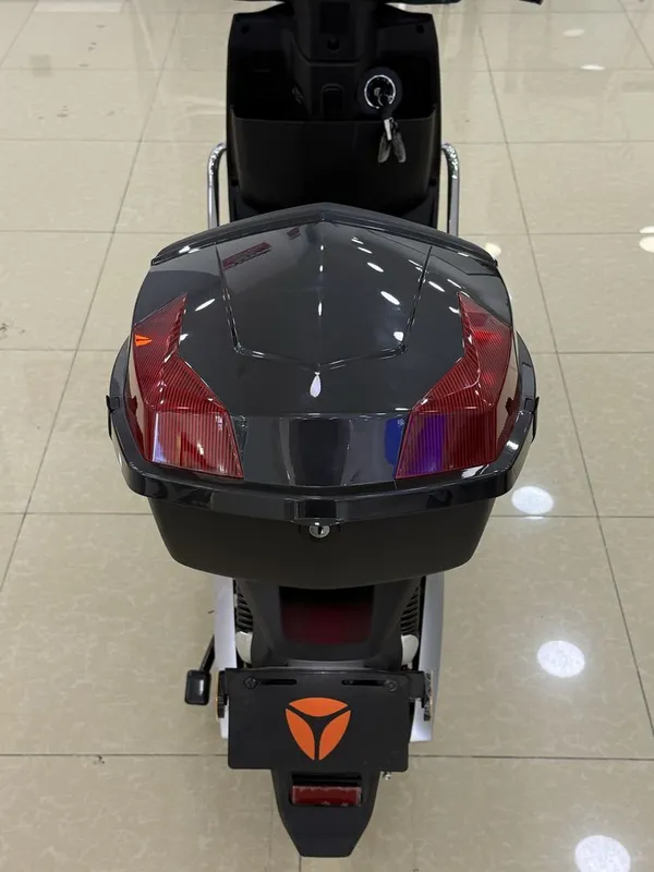Yadea T5 modeli sotiladi 4