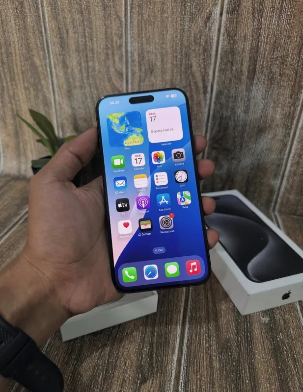 iPhone 15 ProMax 256Gb Black Akk: 90% Kelwamiz — фото 1