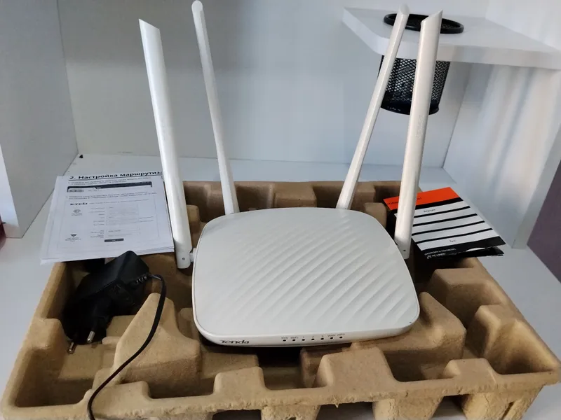 WiFi router 1 WiFi router 1