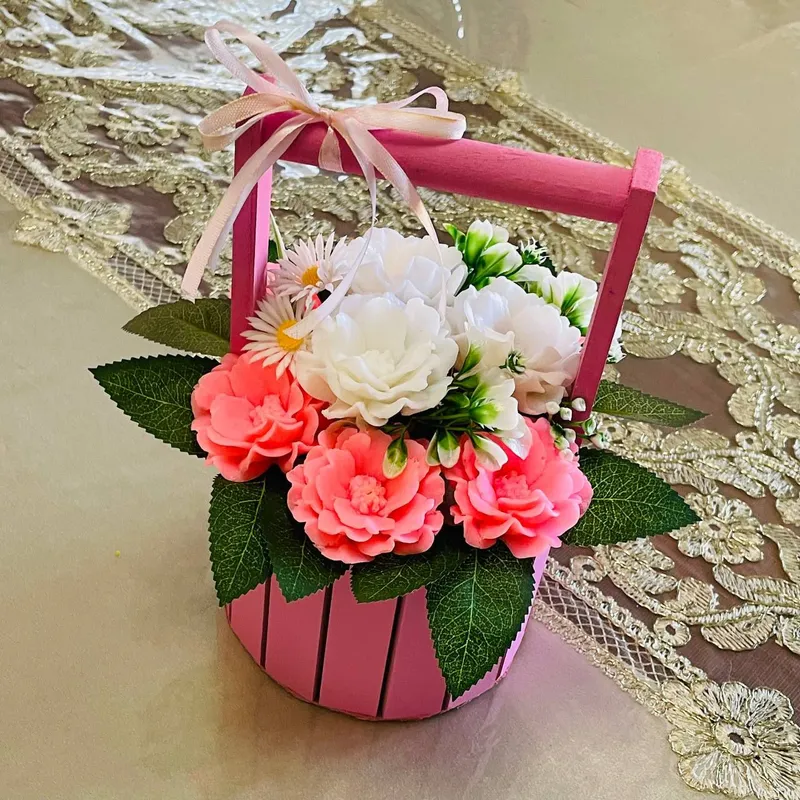 Цветы из мыла, в корзине Цветы из мыла, в корзине