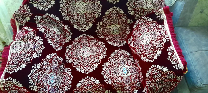 Mehmonxona uchun qulay divan va kreslo 2 Mehmonxona uchun qulay divan va kreslo 2