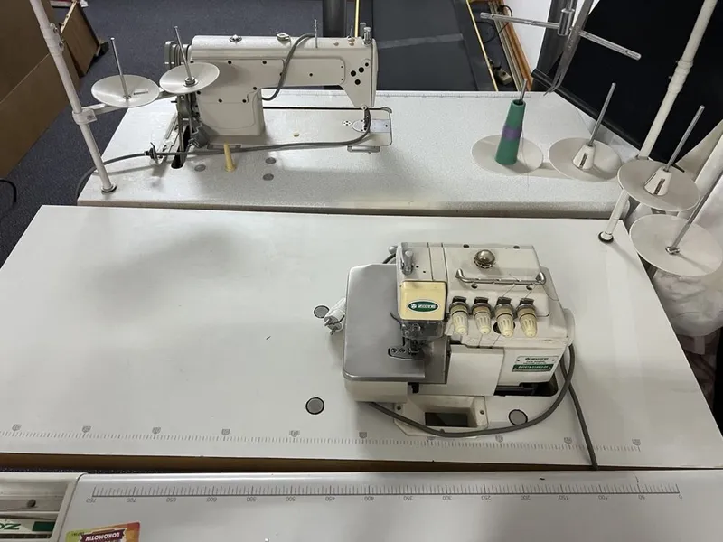 Tikuv mashinalari va overlock, ishlatilgan 3 Tikuv mashinalari va overlock, ishlatilgan 3