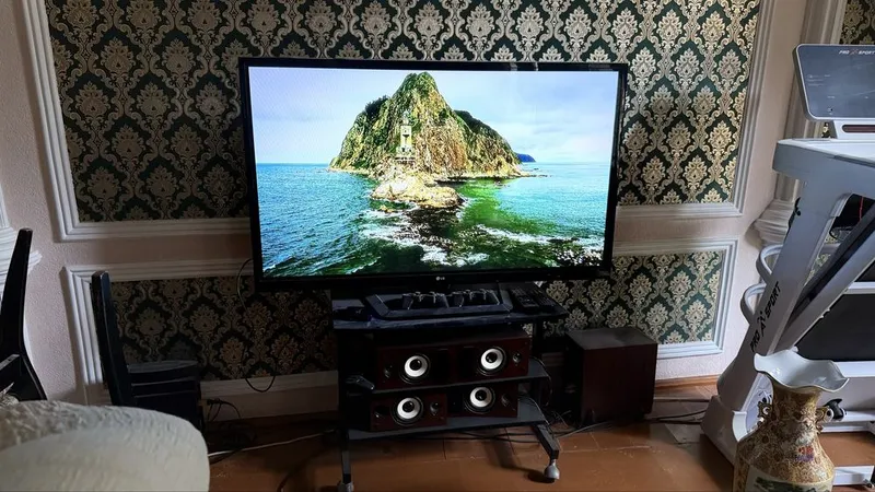 Продается телевизор LG 50 8600 — фото 1