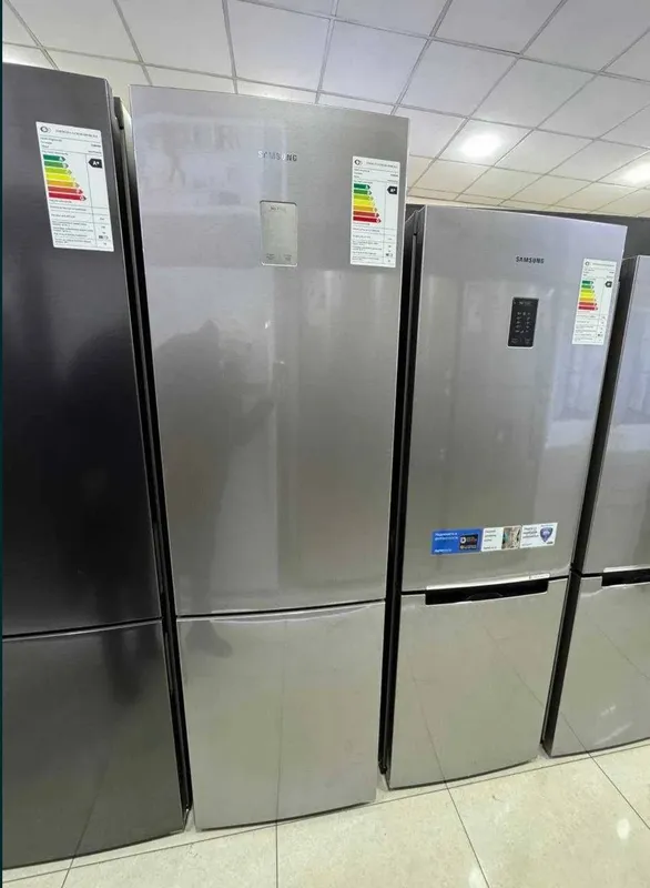 Samsung RB37P5491SAUZ 1