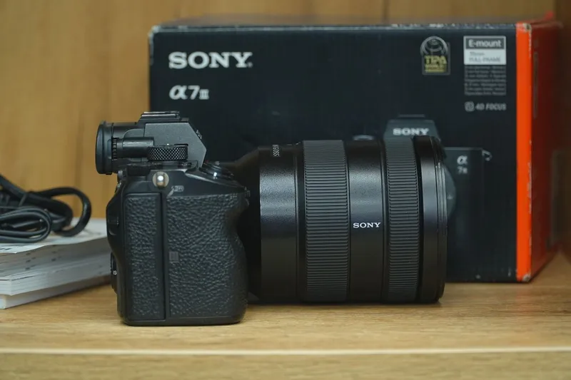 Sony A7 III 4K 24-105mm F4 OSS G master yaxshi holatda — фото 3