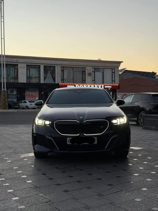 Bmw i5 Edrive40L 713 км Запас хода 1 Bmw i5 Edrive40L 713 км Запас хода 1