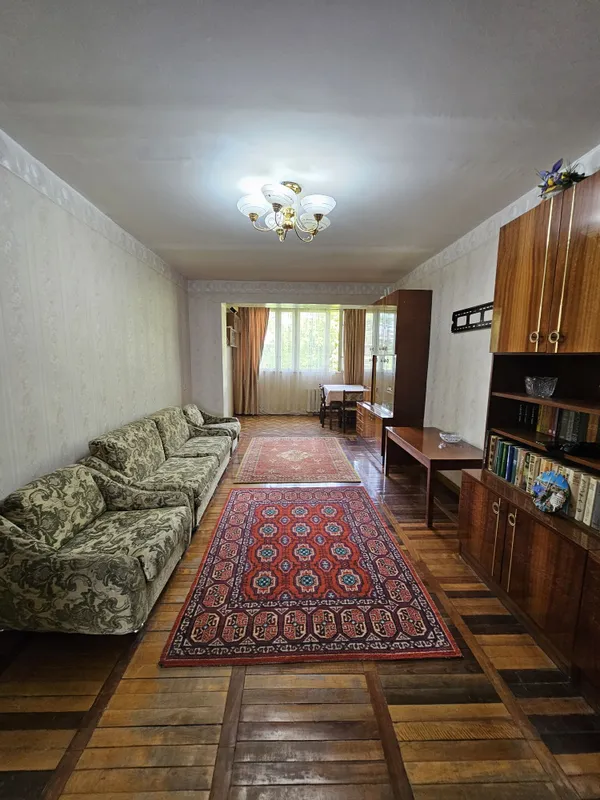 Сдаётся квартира 4/5/5 80м бий Буюк ипак йюли метро 1