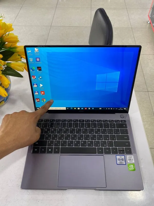 Huawei core i7.. 16/1TB ekran sensor metal korpus 1