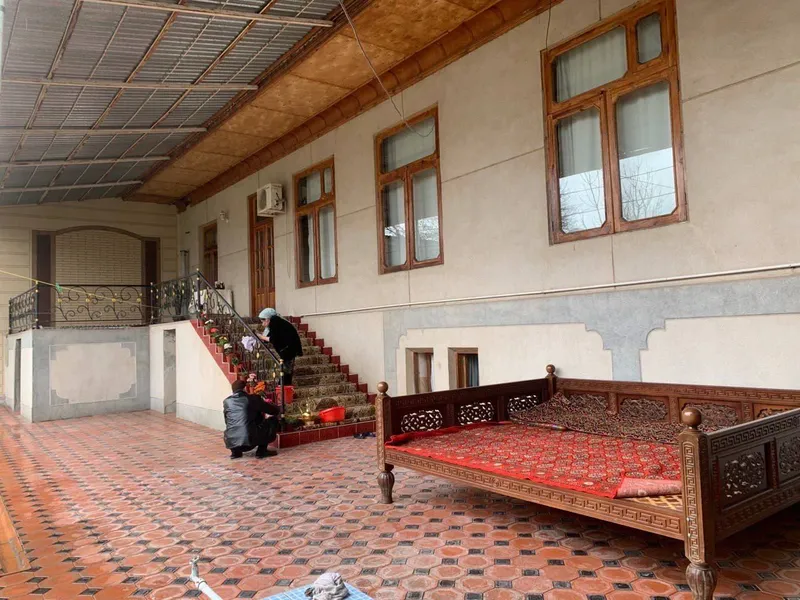 Zor hovli 10sotih 1 Zor hovli 10sotih 1