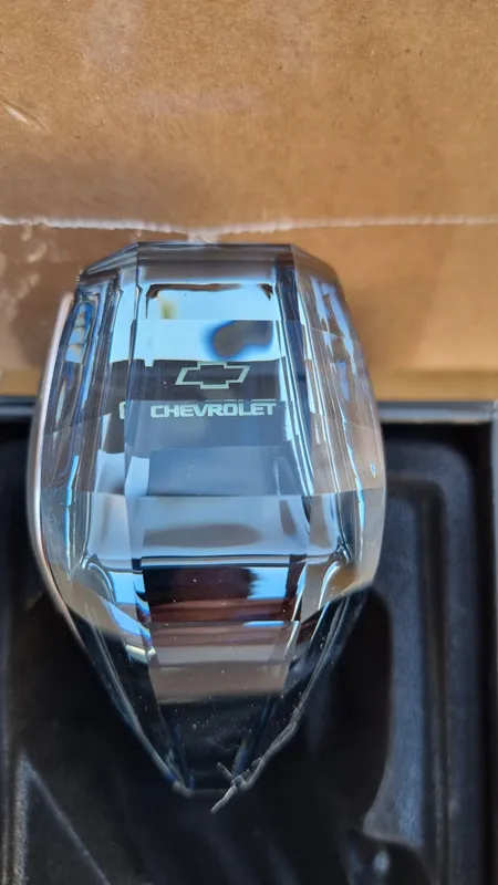 Хрустальный рычаг
Для светящегося Chevrolet 2