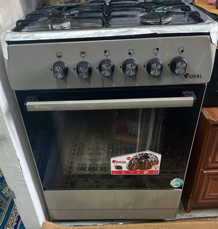 gaz plita srochna sotiladi