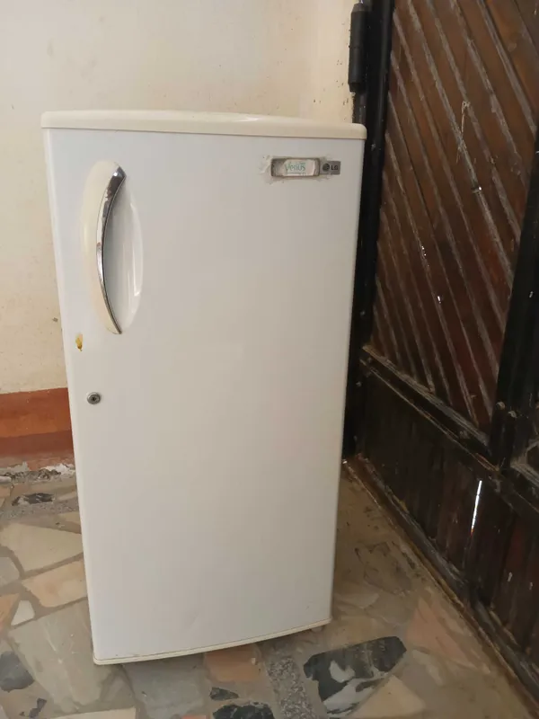 холодильник Venus LG