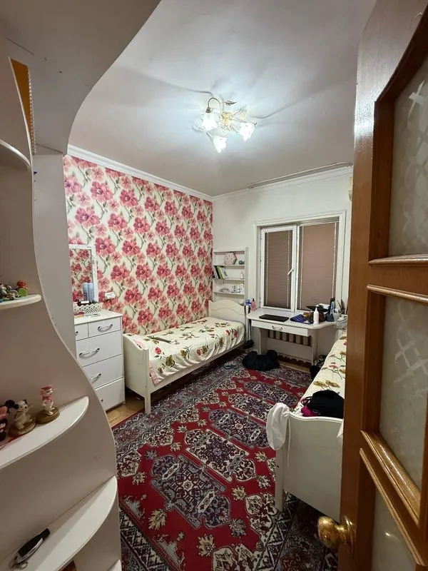 Продаётся квартира Мирабадский р-н Макро 4