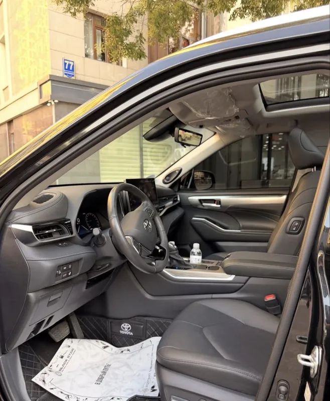 Toyota Highlander Limited 3 Toyota Highlander Limited 3
