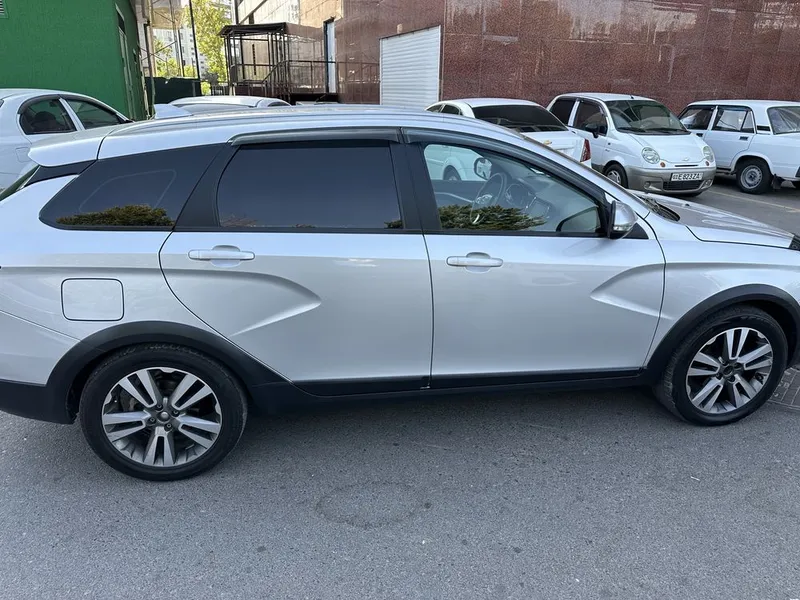 Lada Vesta Cross SW (2019) — фото 3