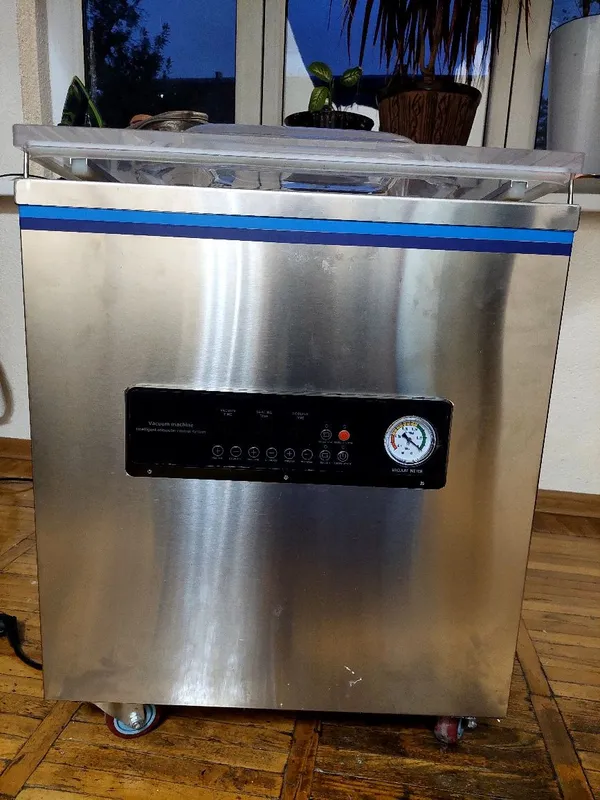 Vacum apparat sotiladi