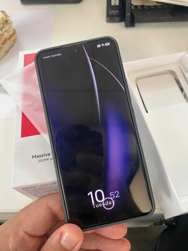 Продаю Redmi Note 15pro 2 Продаю Redmi Note 15pro 2