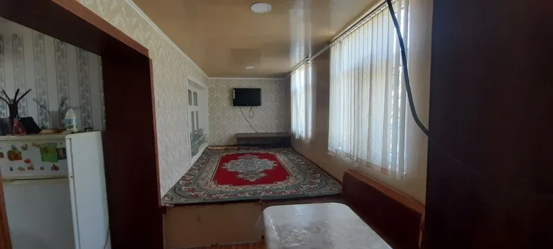 Olmaliq shahar, oydin bozor togrisida, 2-etaj 3-xonali uy remonti yaxs