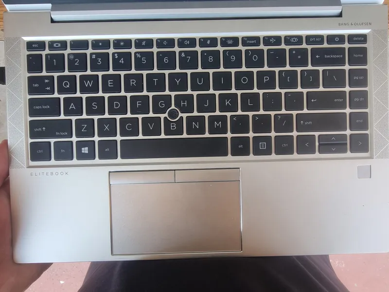 HP elitbook 6