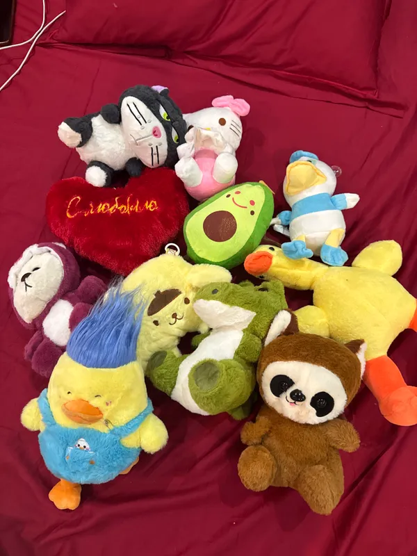 Продам свои игрушки 11 игрушек