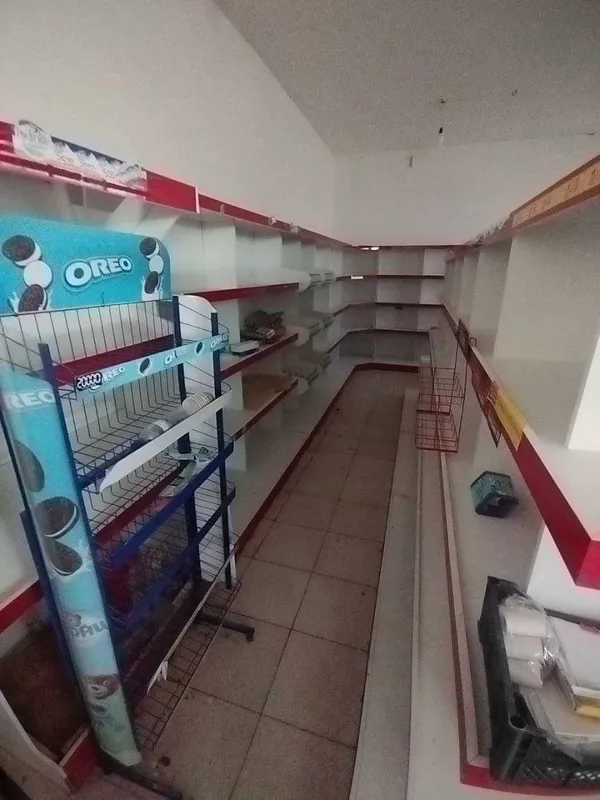 Холодильник Магазинге керекли затлар сатылады Холодильник Магазинге керекли затлар сатылады