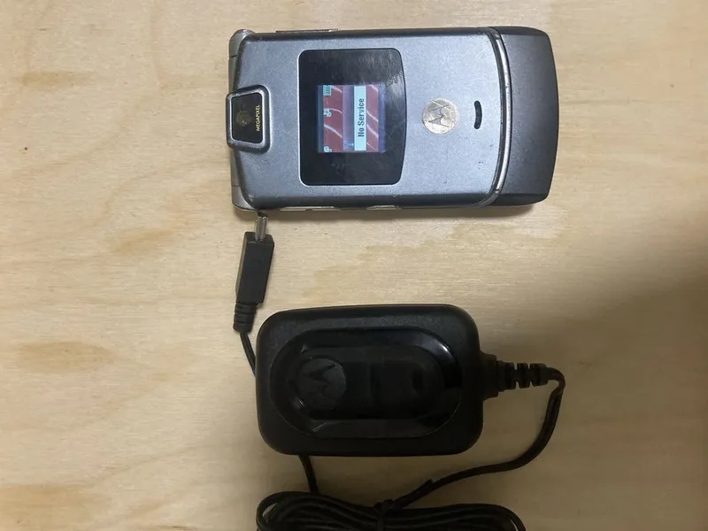 Motorola v3 perfektum 1 Motorola v3 perfektum 1