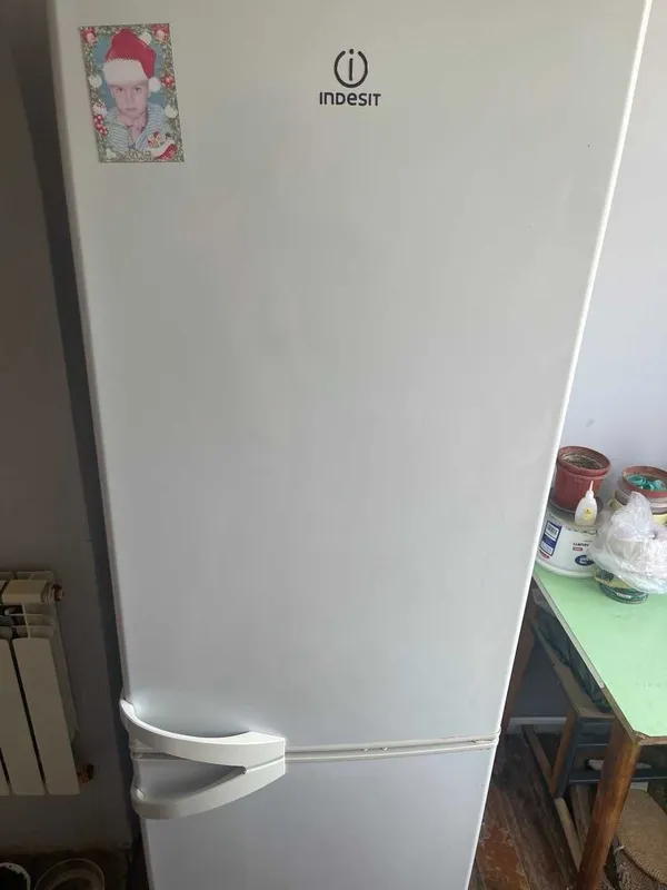 Продажа б/у холодильника из дома