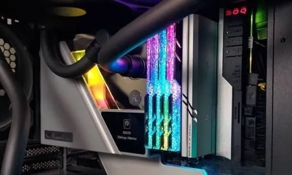 G.SKILL Trident Z royal 32GB 4 G.SKILL Trident Z royal 32GB 4