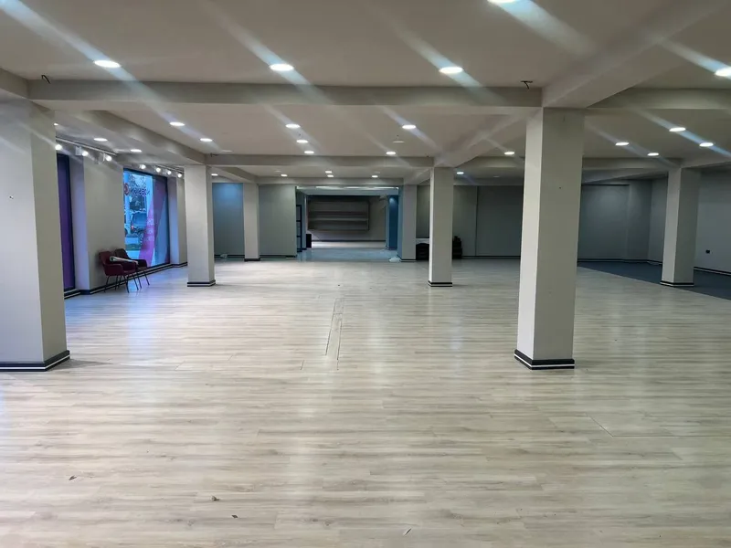 Аренда коммерческого помещения 1250 м², 1-я линия — фото 4