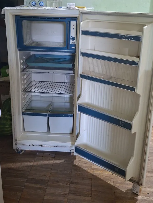 Холодильник б/у самовывоз Холодильник б/у самовывоз