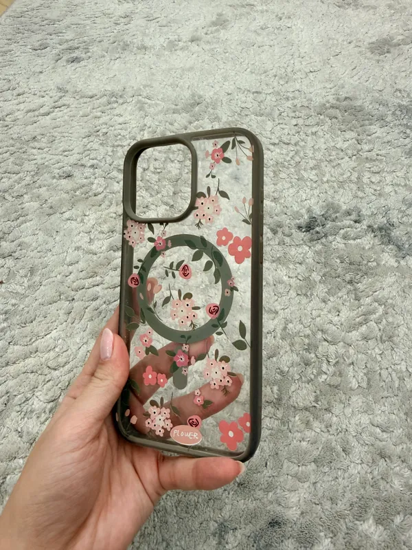 Чехол для iPhone 16 Pro Max в отличном состоянии — фото 1