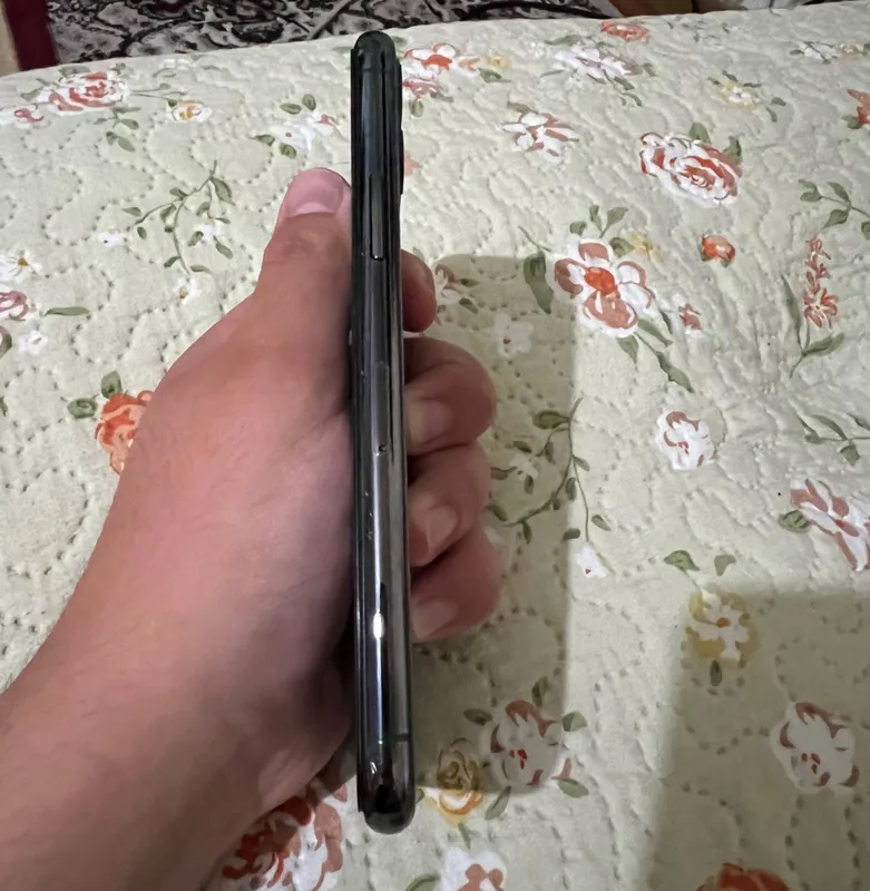 Iphone 11pro 4