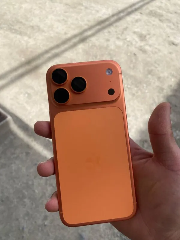Iphone 17 Pro max — фото 2