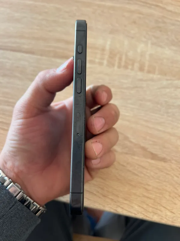 iphone 15 pro 3