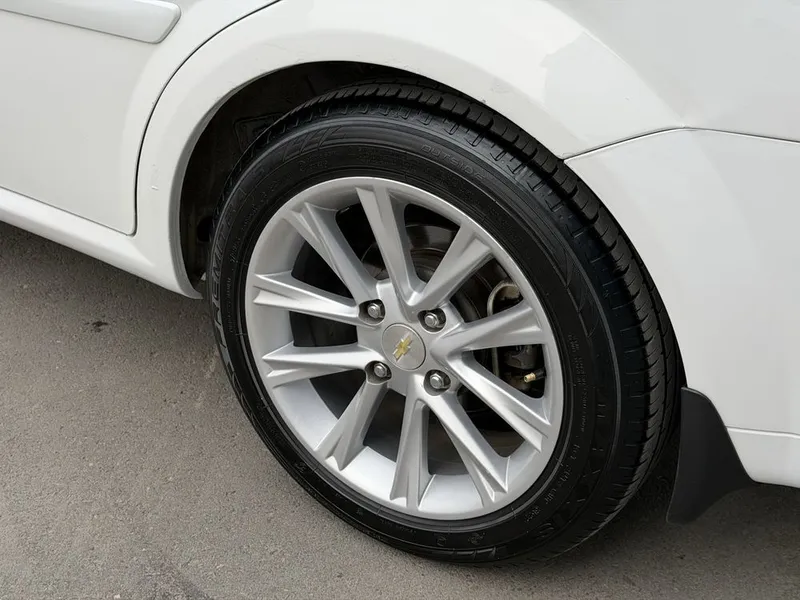 Chevrolet Gentra Elegant plus — фото 2