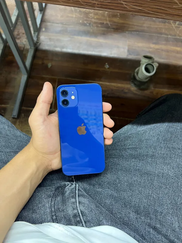 IPhone 12 holati ideal  karobka yoq pasport kopya