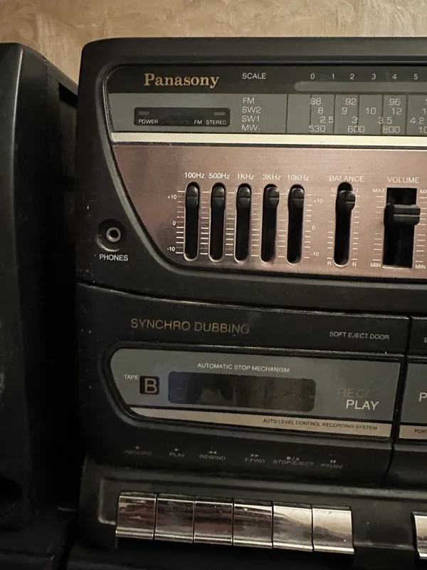 Продаётся аудио магнитофон panasonic — фото 1