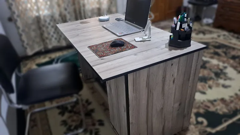 Zamonaviy va Ergonomik Yozuv-Dars Stoli 2