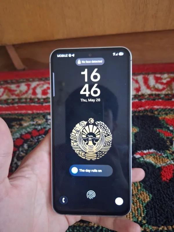 Samsung S24 FE 128GB - Kafolatli, qutisi bilan, holati a'lo — фото 2